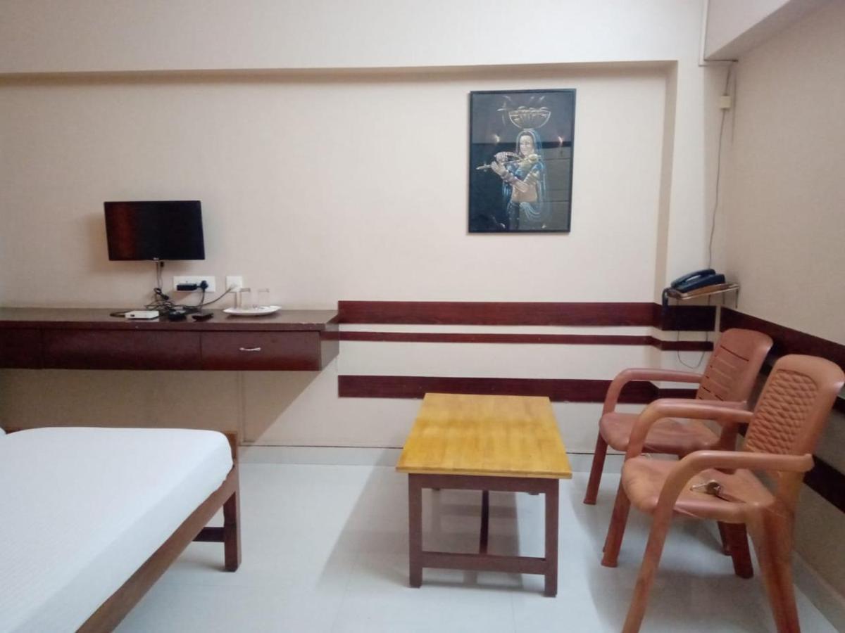 Sangeetha Tourist Home Thiruvananthapuram Exteriör bild