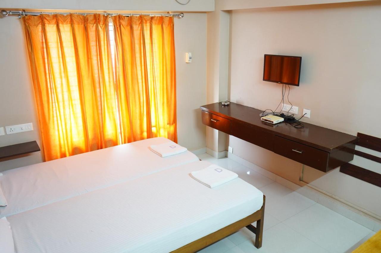 Sangeetha Tourist Home Thiruvananthapuram Exteriör bild
