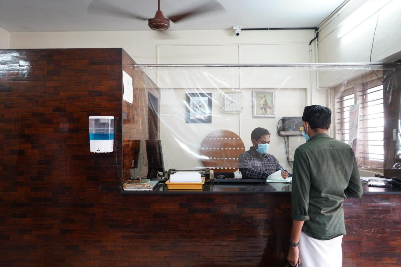 Sangeetha Tourist Home Thiruvananthapuram Exteriör bild