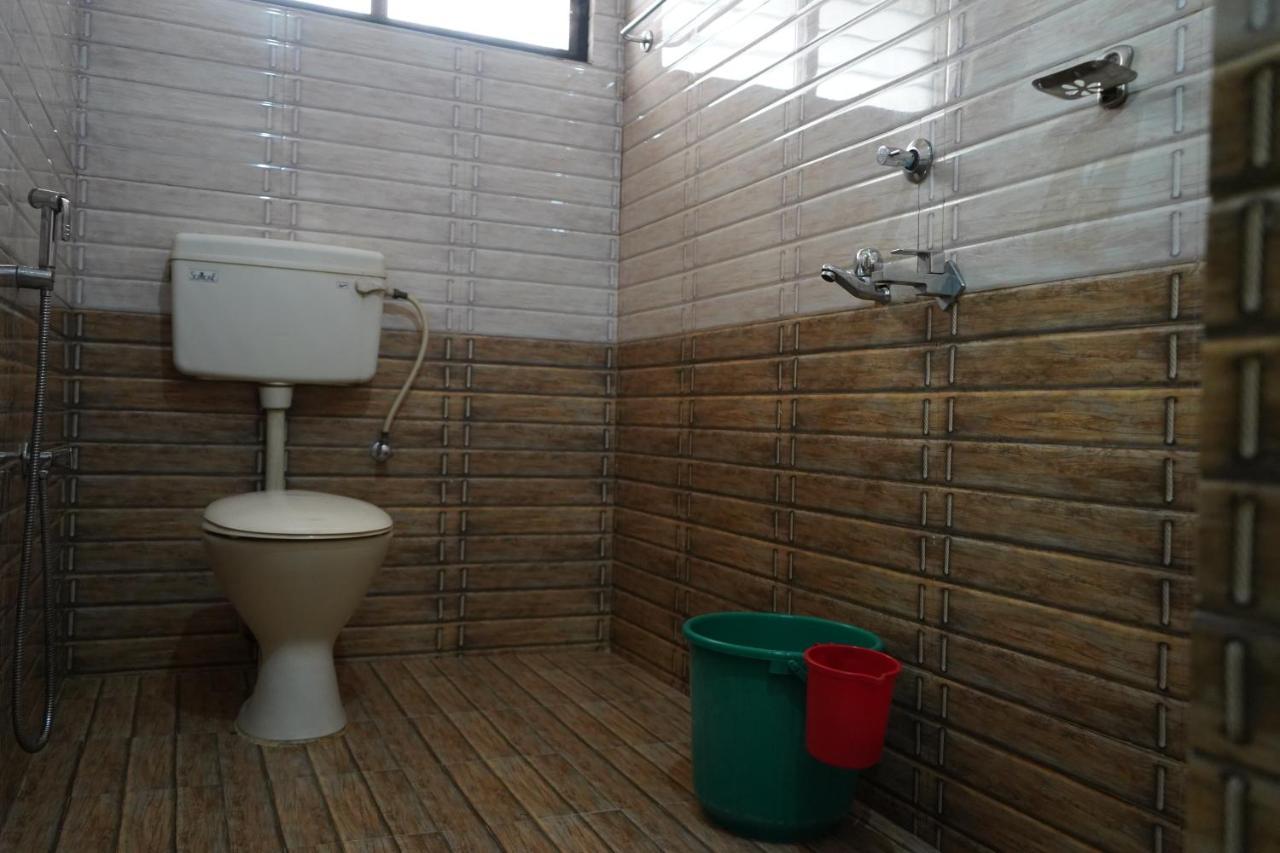 Sangeetha Tourist Home Thiruvananthapuram Exteriör bild